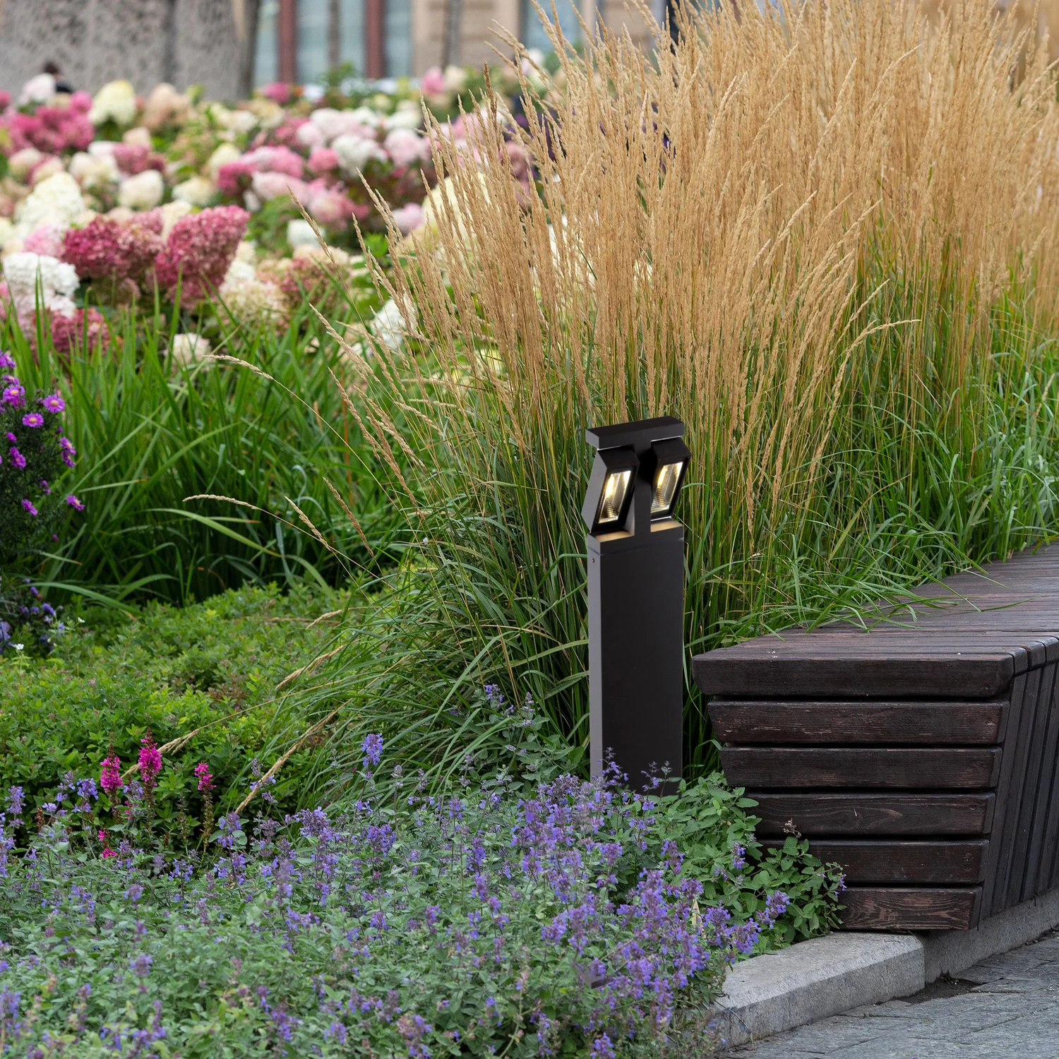 Уличные столбы Favourite 3032-2T Trendy