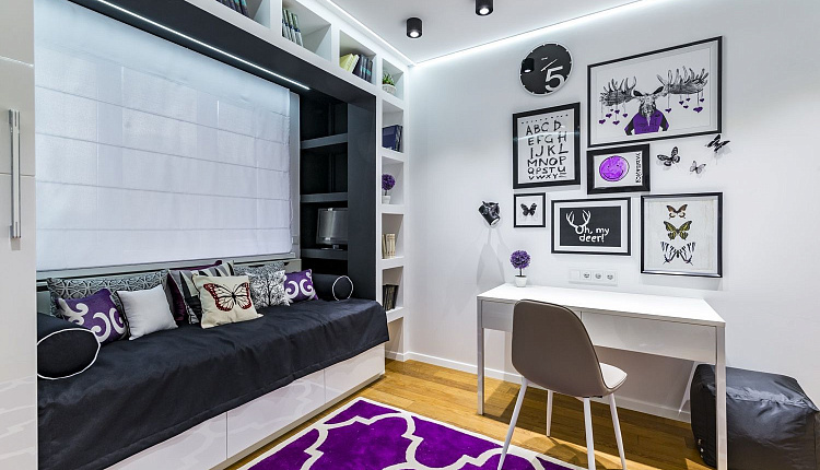 Лось в бабочках