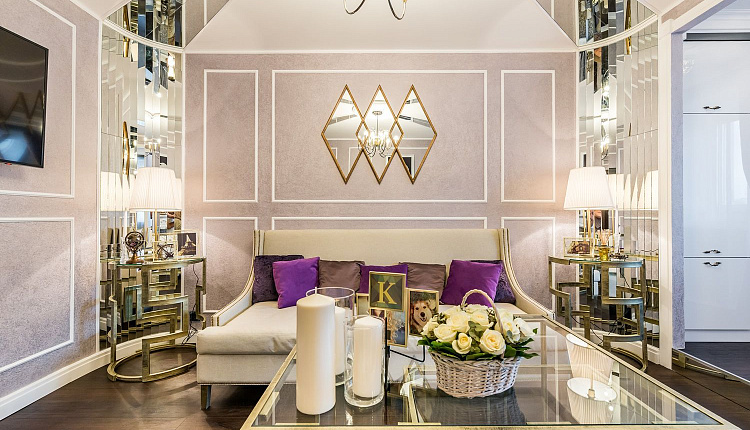 Зал и 150 зеркал