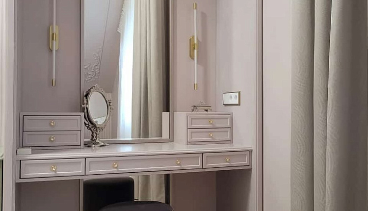 Настенные светильники от Favourite в проекте Светланы Каштановой 