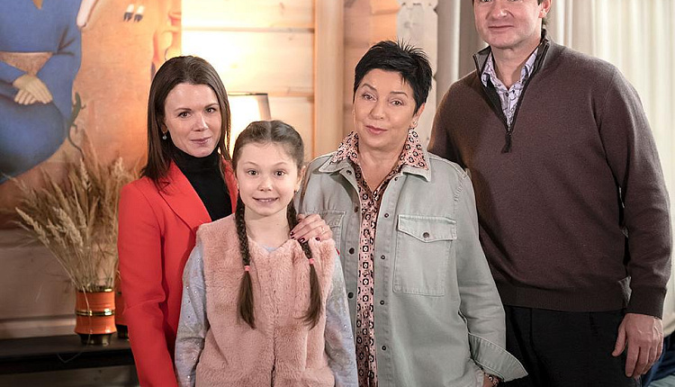 НА ДАЧУ К МАРИИ ПЕТРОВОЙ И АЛЕКСЕЮ ТИХОНОВУ